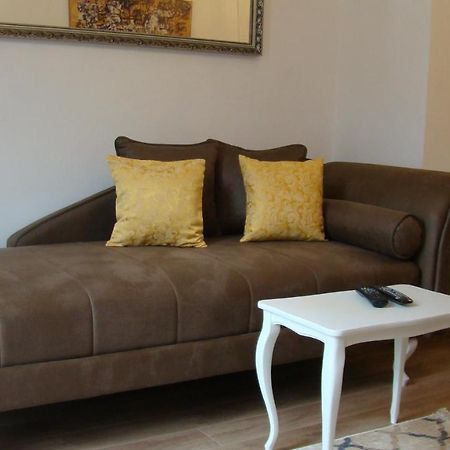 Gagovic Appartement Cetinje Buitenkant foto